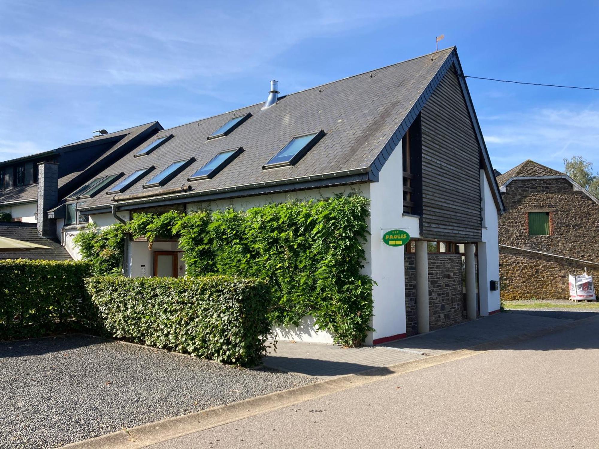 Paulis Cozy 4-Bedroom Vacation Home - With 4 Bathrooms Sun Terrace & Sauna, Nice To Hike & Bike, To Chil & Meet Büllingen Eksteriør billede