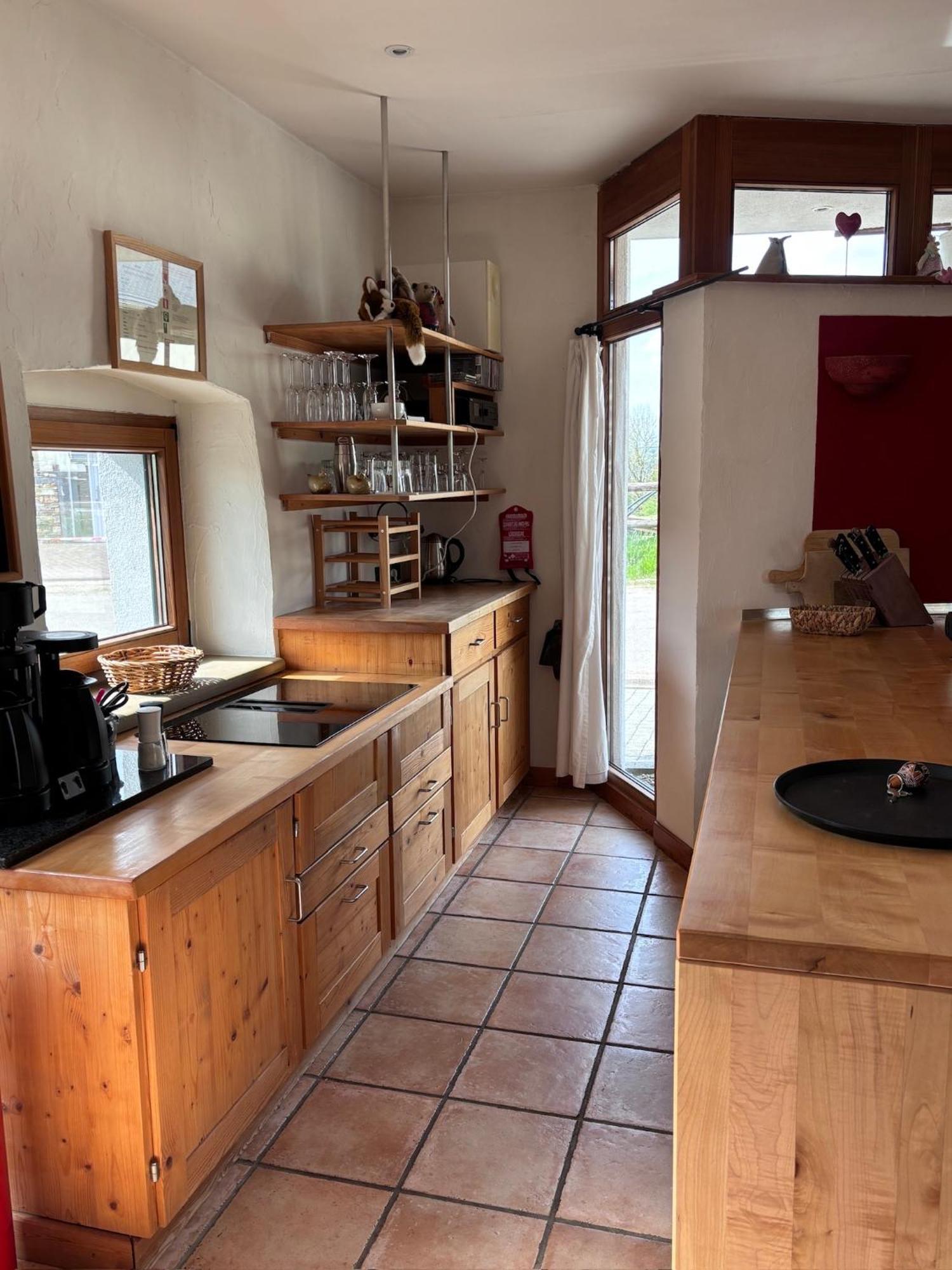 Paulis Cozy 4-Bedroom Vacation Home - With 4 Bathrooms Sun Terrace & Sauna, Nice To Hike & Bike, To Chil & Meet Büllingen Eksteriør billede